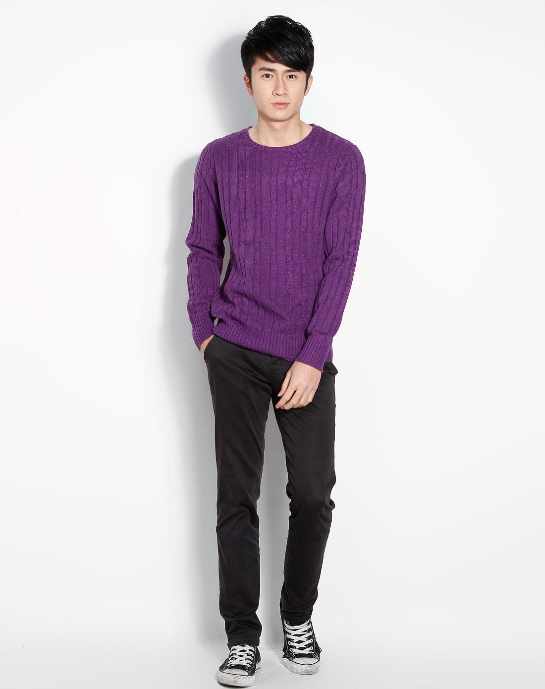 紫色长袖时尚毛衣