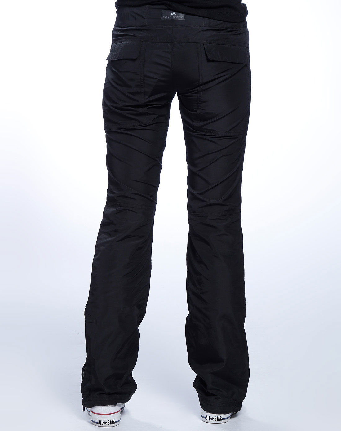 阿迪达斯adidas女款<em>黑色</em>拉链袋运动<em>长裤</em>P493