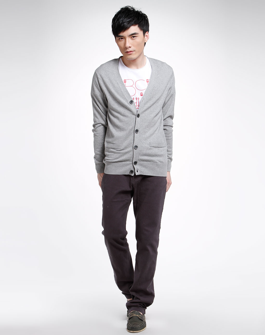 男生灰色卫衣搭配 - 140519.com