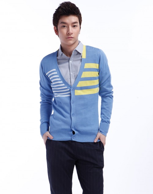 owenwong<em>男款</em>天蓝色宽窄横条<em>长袖针织开衫</em>_
