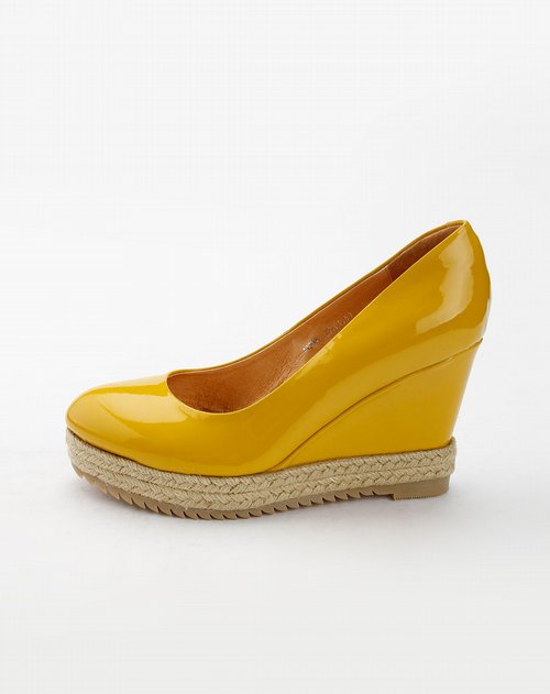 贵之步<em>G-Vill女鞋</em>专场黄色时尚高跟鞋价格,贵之