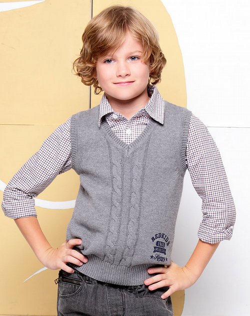 <em>男童毛衣背心</em>哪种好 婴儿毛衣背心牌子同款