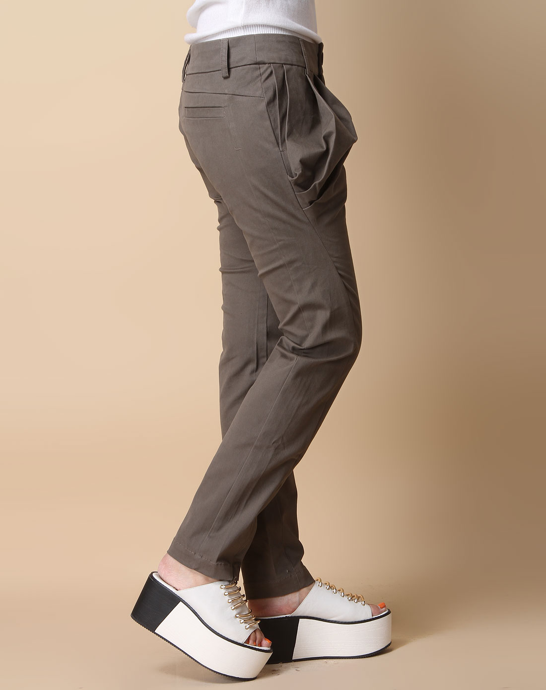 灰褐色时尚休闲长裤