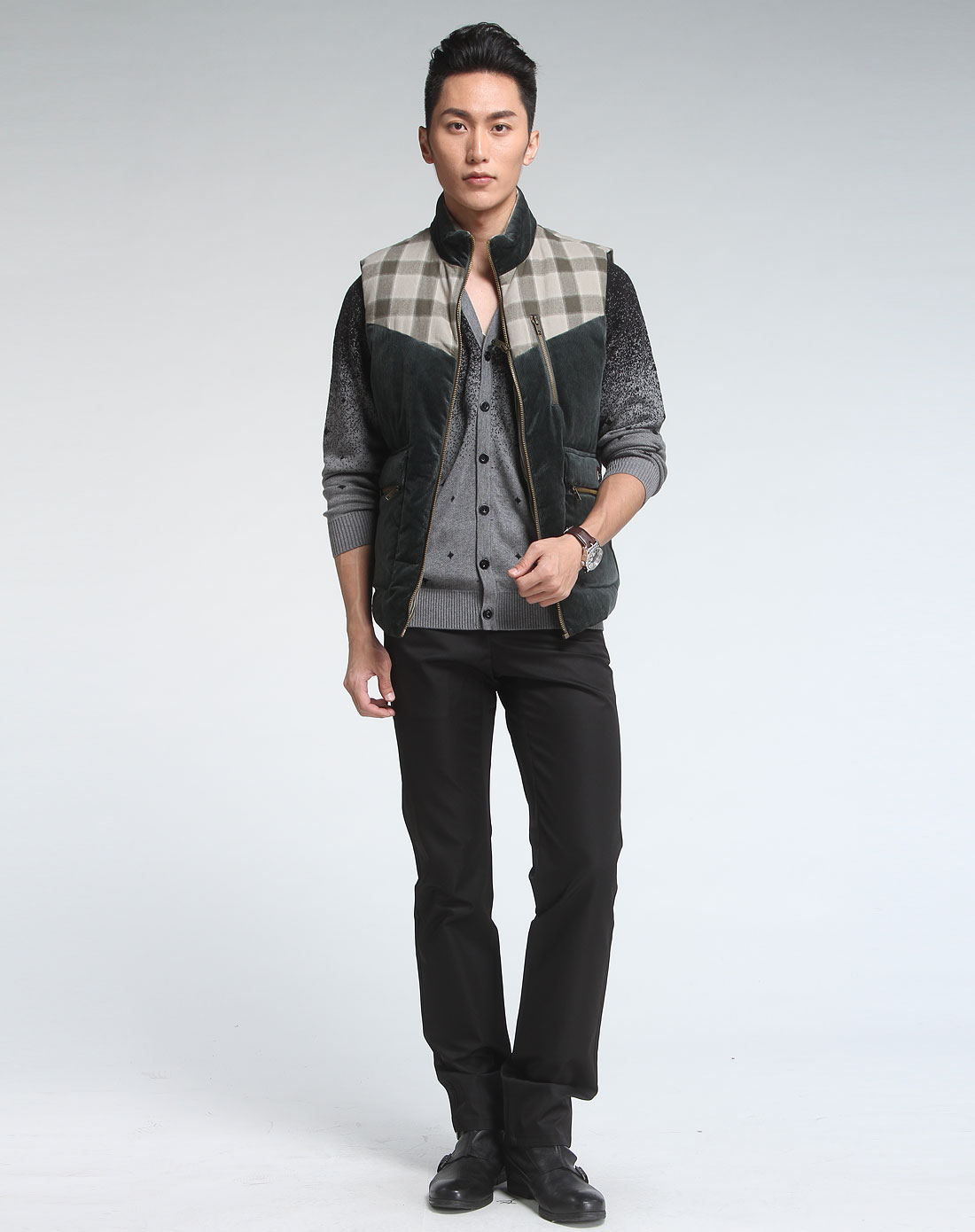 阿佐巴A.ZORBA深绿色<em>格子羽绒马甲</em>1240400