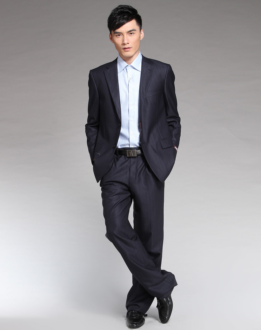 凯撒KAISER男<em>女装</em>男款<em>蓝色</em>简约长袖<em>西装外套</em>