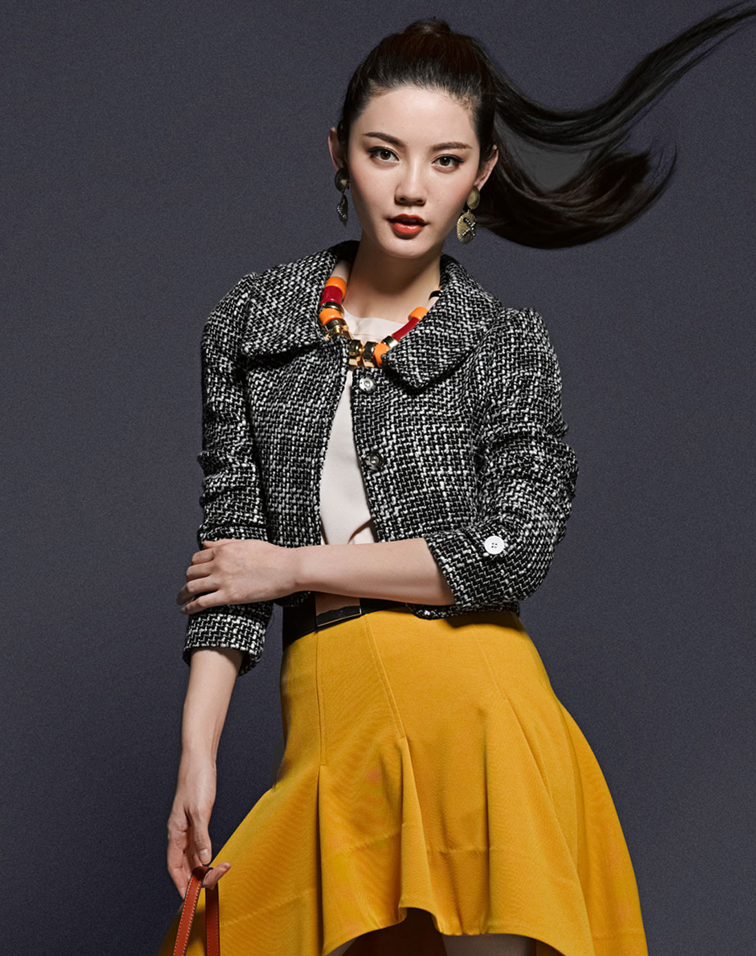 旗下品牌IAIZO 黑色羊毛翻领<em>修身毛呢短外套</em>1