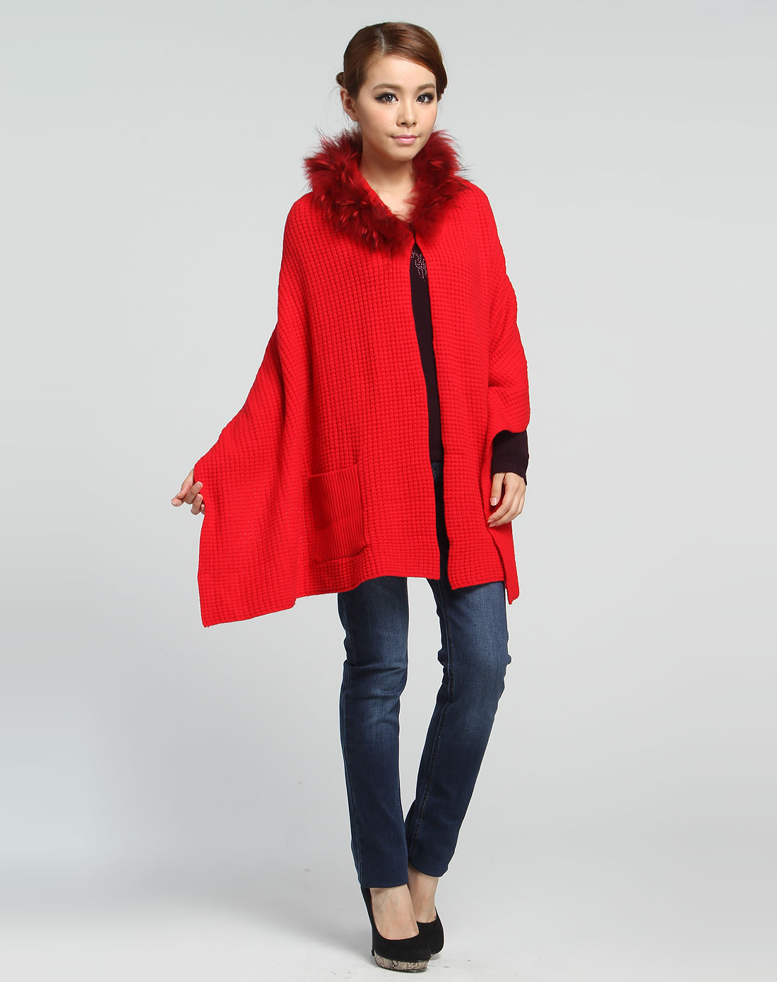 赛兔SaiTu大红色连帽百搭<em>披肩式针织开衫</em>965