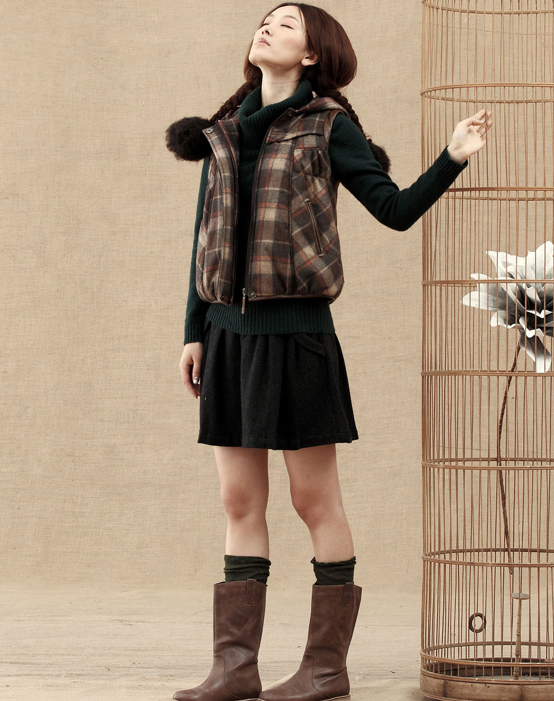 <em>茵曼</em>INMAN咖啡色连帽拼接格纹棉<em>马夹</em>A82407