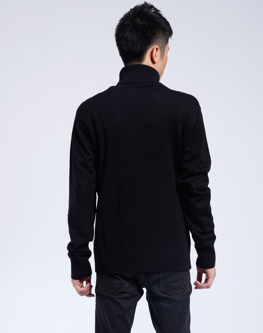 <em>男款</em>黑色长袖<em>高领毛衣</em> _经验分享网