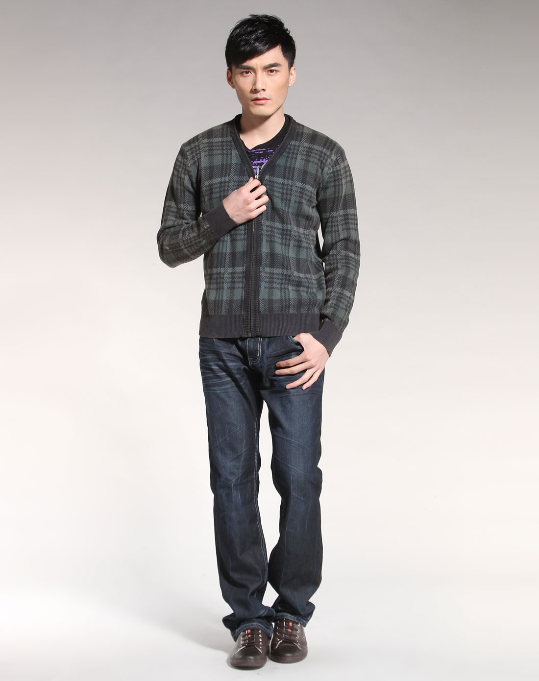 汤尼俊士tonyjeans绿间<em>黑色</em>格子<em>长袖针织开衫</em>