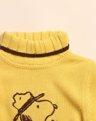 史努比SNOOPY-男童鹅黄色<em>绣花</em>翻领长袖<em>毛衣</em>