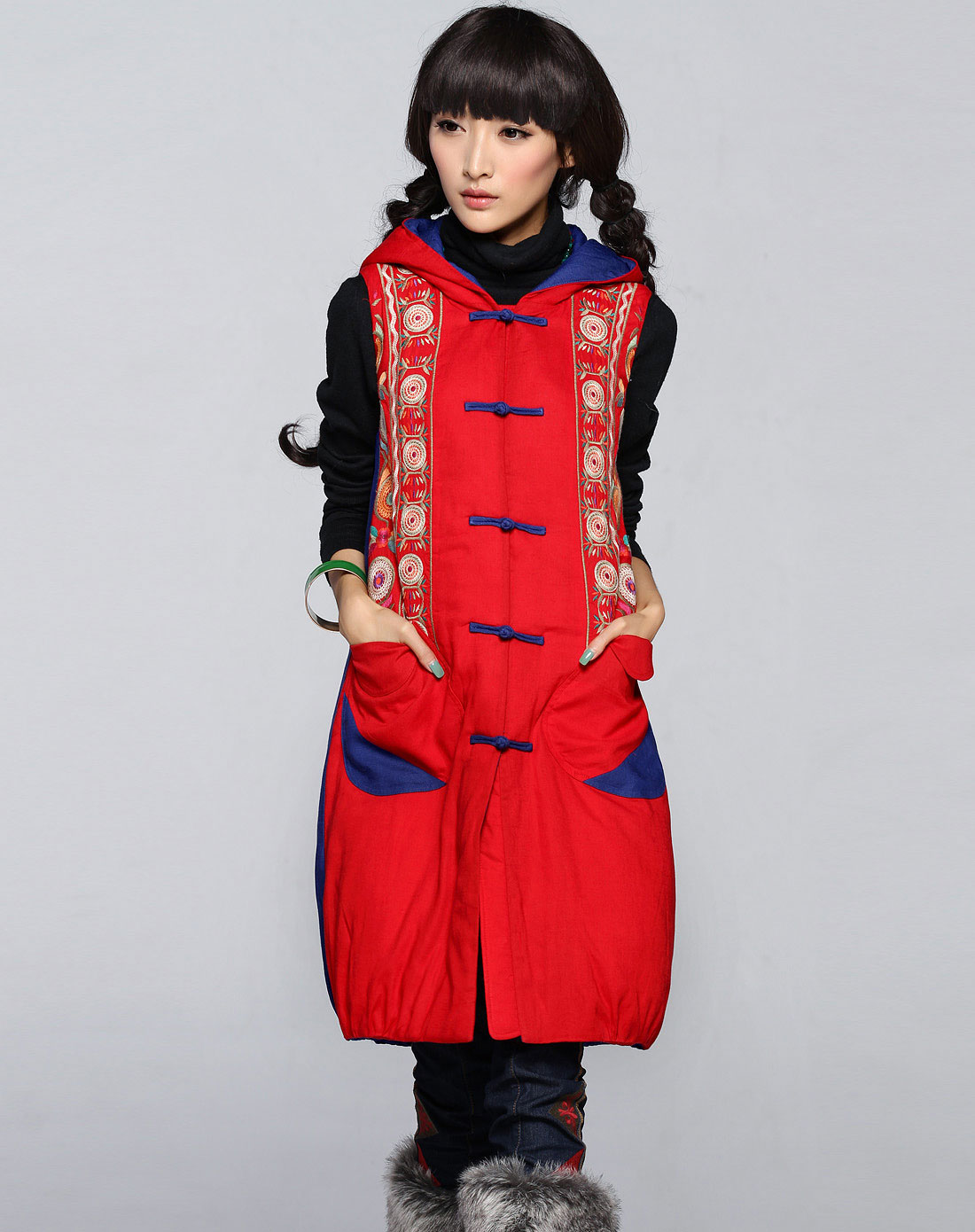 裂帛秋冬新款红色绣花<em>棉马甲</em>连帽<em>长款</em>棉服<em>外套</em>