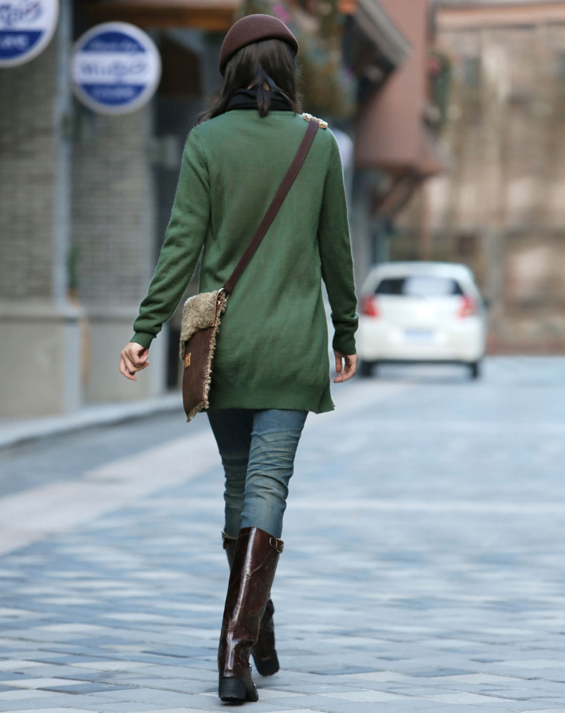 艾米Amii<em>军绿色</em>V领<em>长款</em>印花长袖<em>针织开衫</em>112