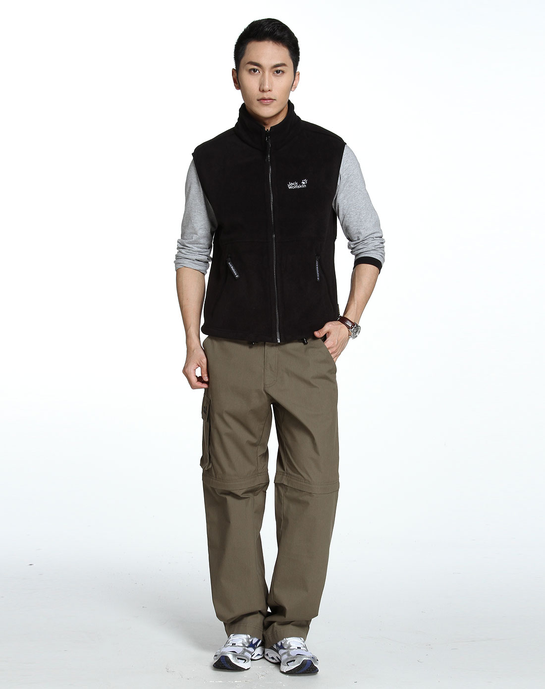 狼爪<em>JackWolfskin</em>户外男<em>女装</em>男款黑色立领拉链