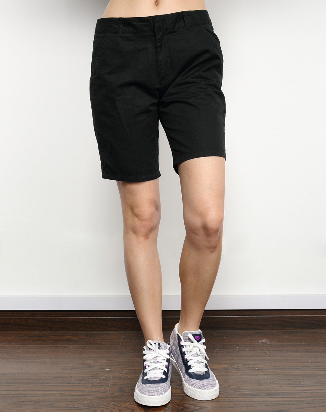 <em>耐克Nike女子</em>黑色梭织<em>短裤</em>436069-010_唯品会