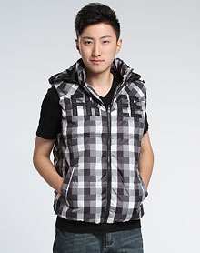 森马+男款黑灰色调马甲