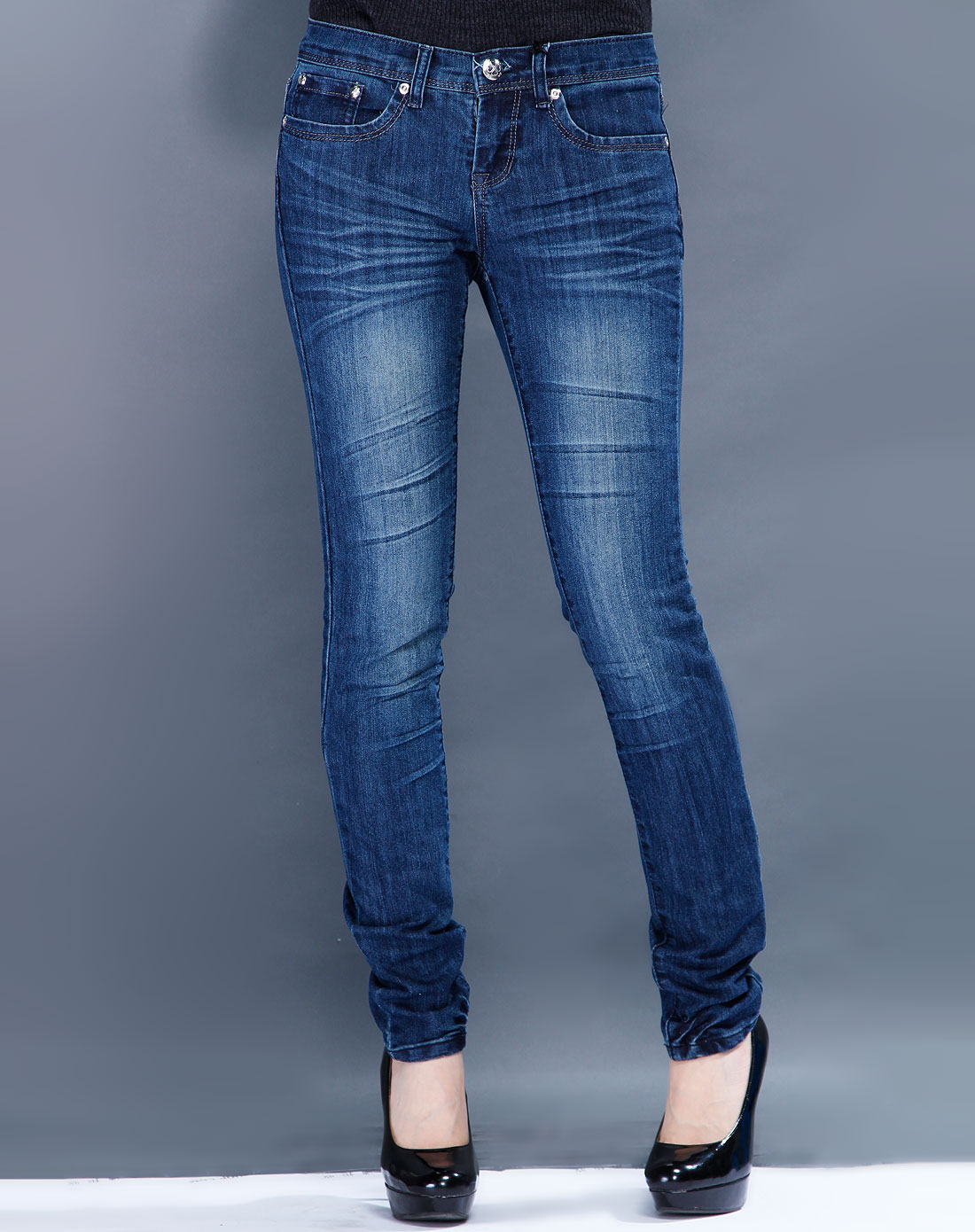 2b bebe女款蓝色修身牛仔裤