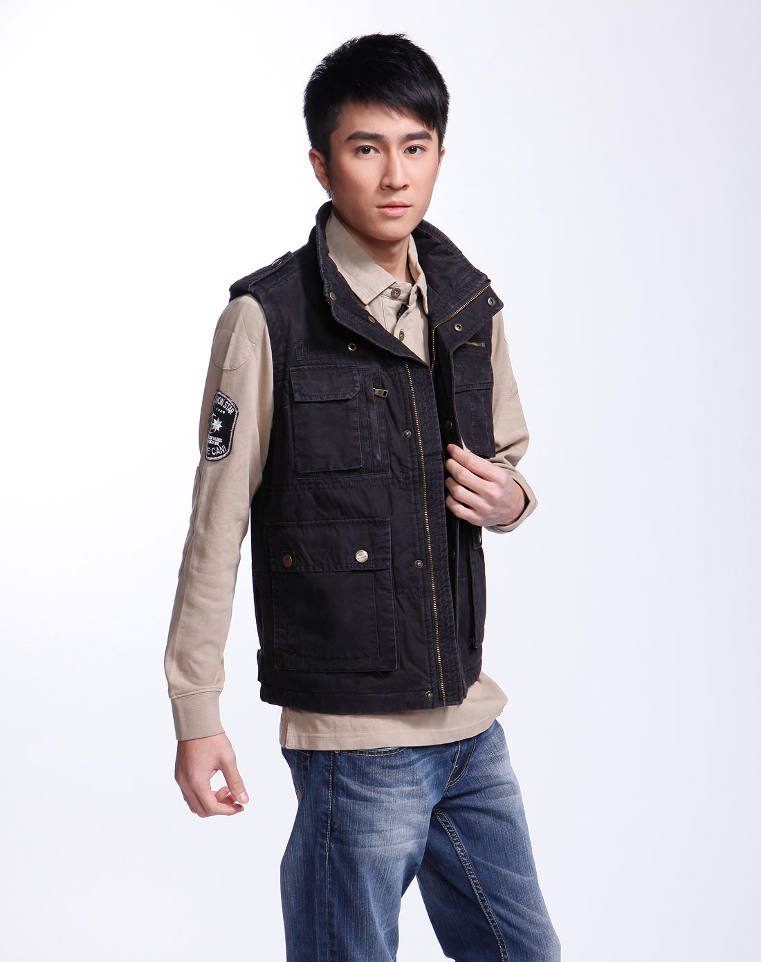 艾迪耐斯addnice男款黑灰色马甲_唯品会名牌时尚折扣网