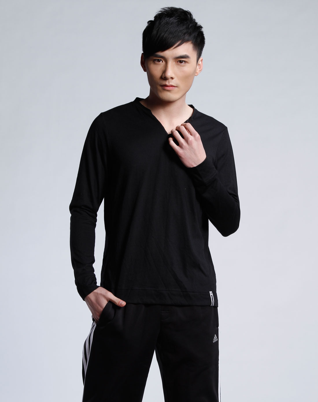 阿迪达斯adidas男装男款黑色长袖t恤1