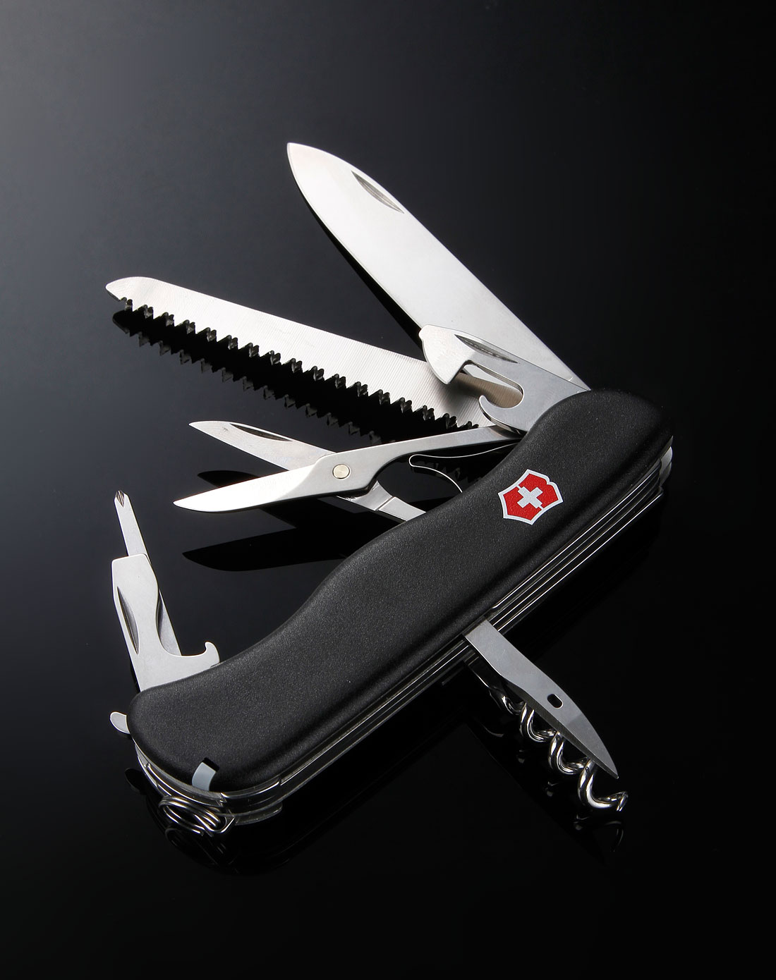 瑞士军刀victorinox黑色前驱0.9023.