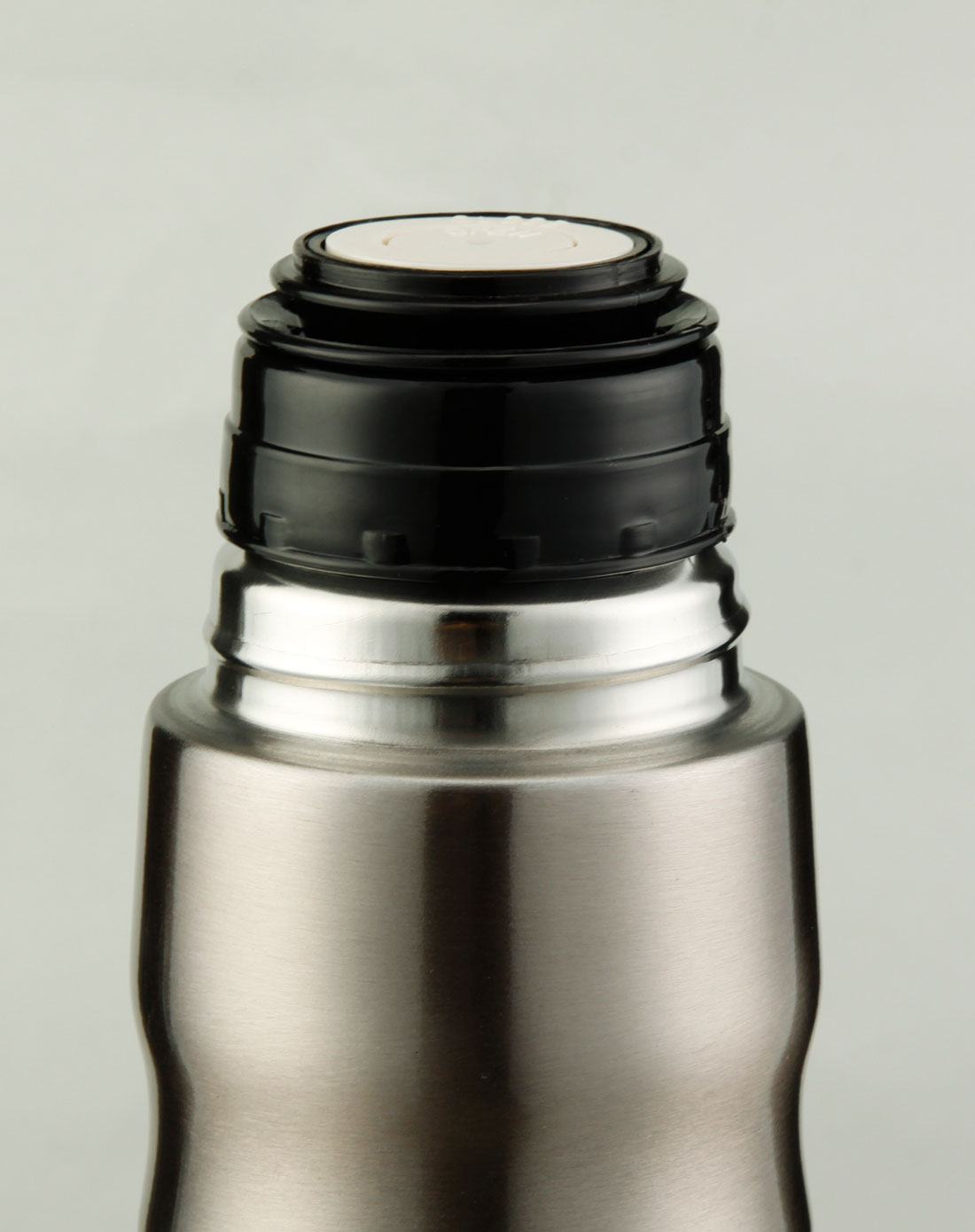 乐扣乐扣lock&lock银色波浪形保温瓶 500ml