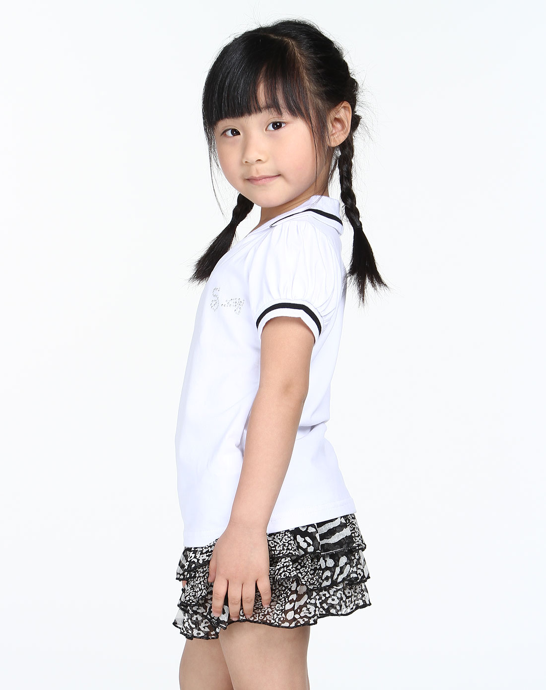 时尚小鱼女童白色时尚短袖上衣