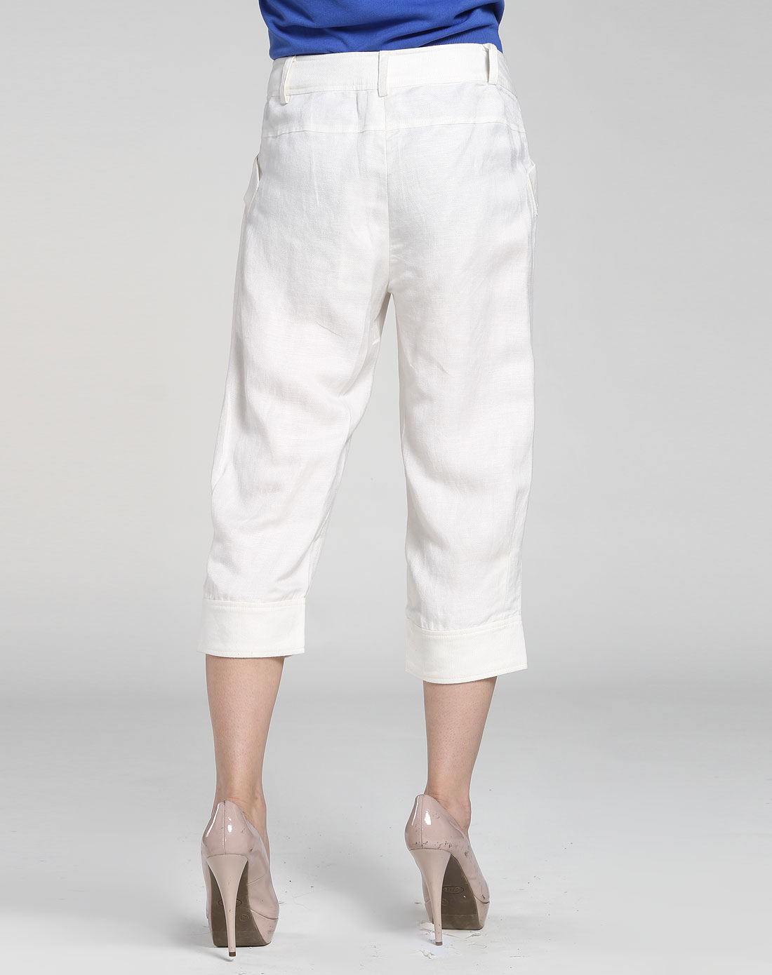 emely女装专场白色休闲七分裤