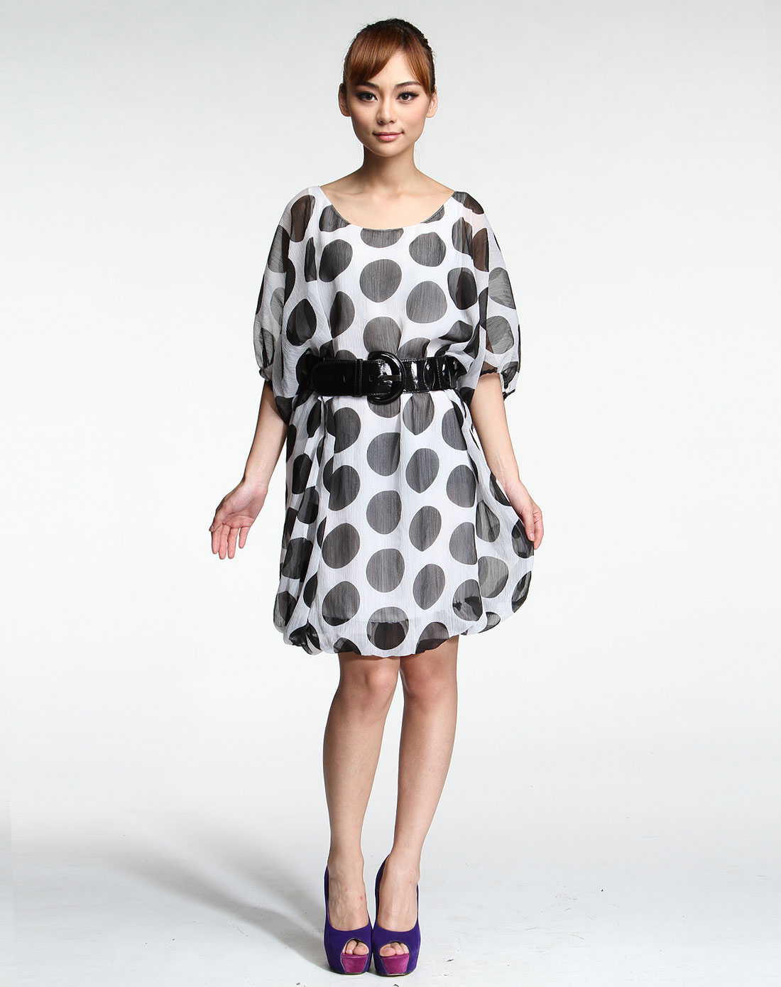 丽丽lily女装专场黑/灰白色圆点中袖时尚连衣裙