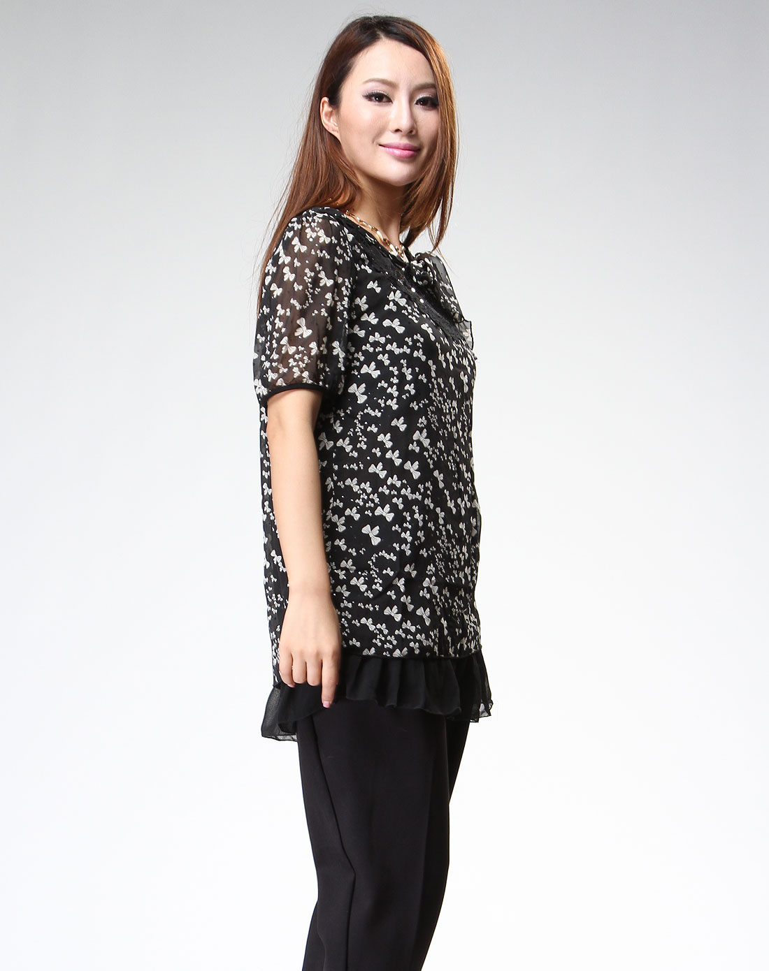菁夫人kingfovlun女装专场黑/米色蝴蝶结印花短袖上衣