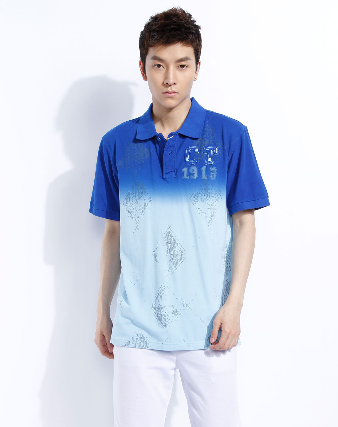 运动休闲库存专场男美国骆驼 男款渐变蓝色短袖翻领上衣