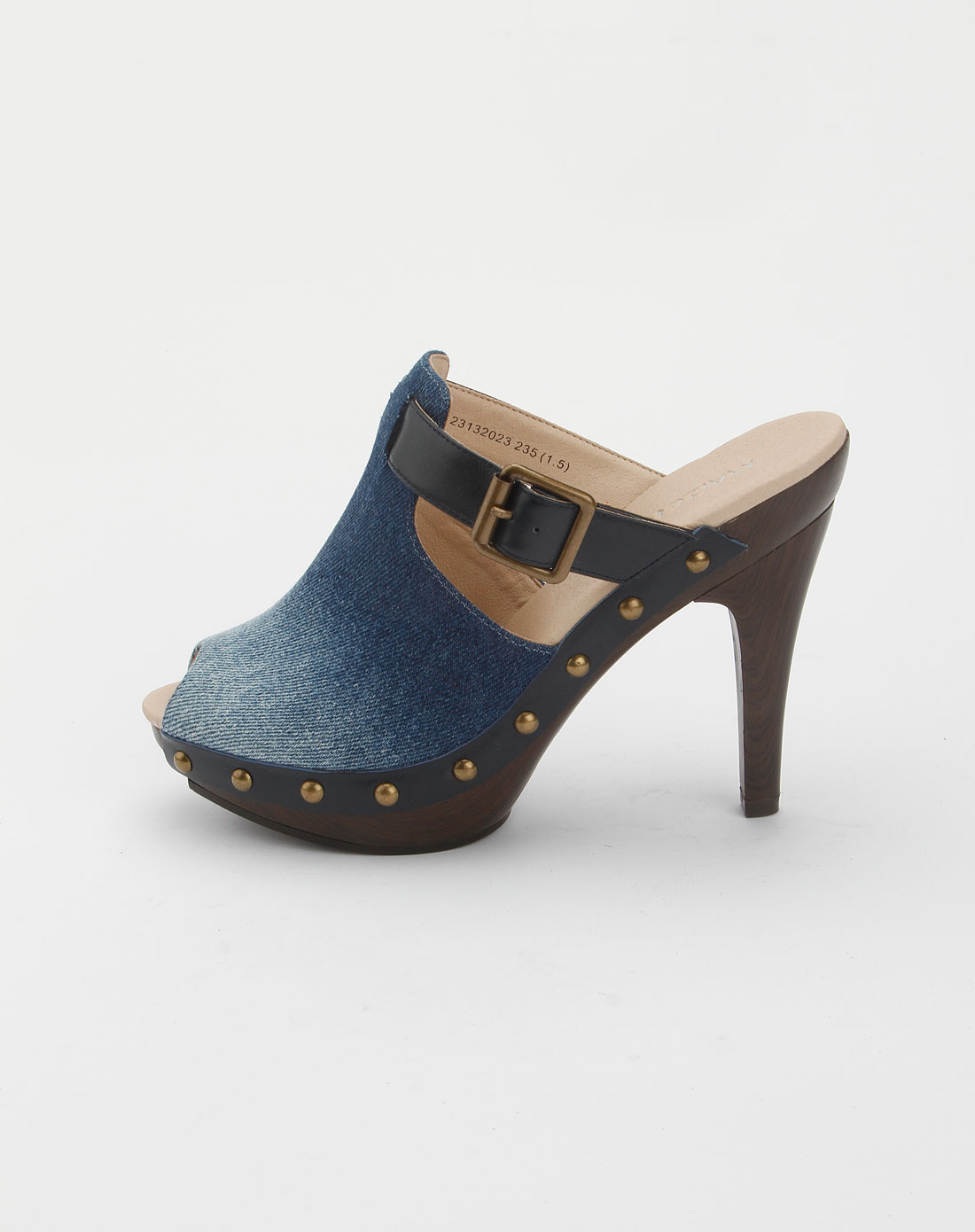 蓝色时尚牛仔布高跟鞋