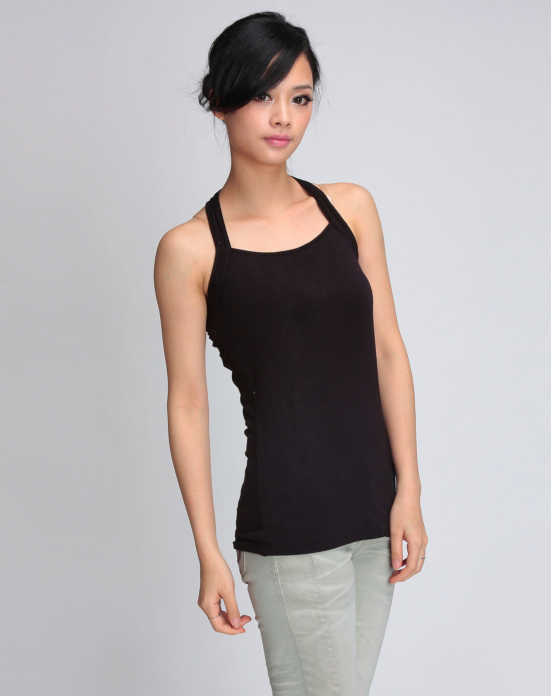 德·玛纳黑色时尚吊带小背心