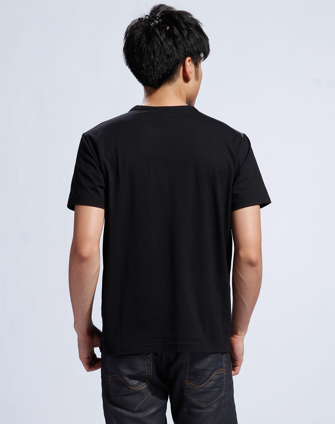 boss男款黑色logo印字短袖t恤