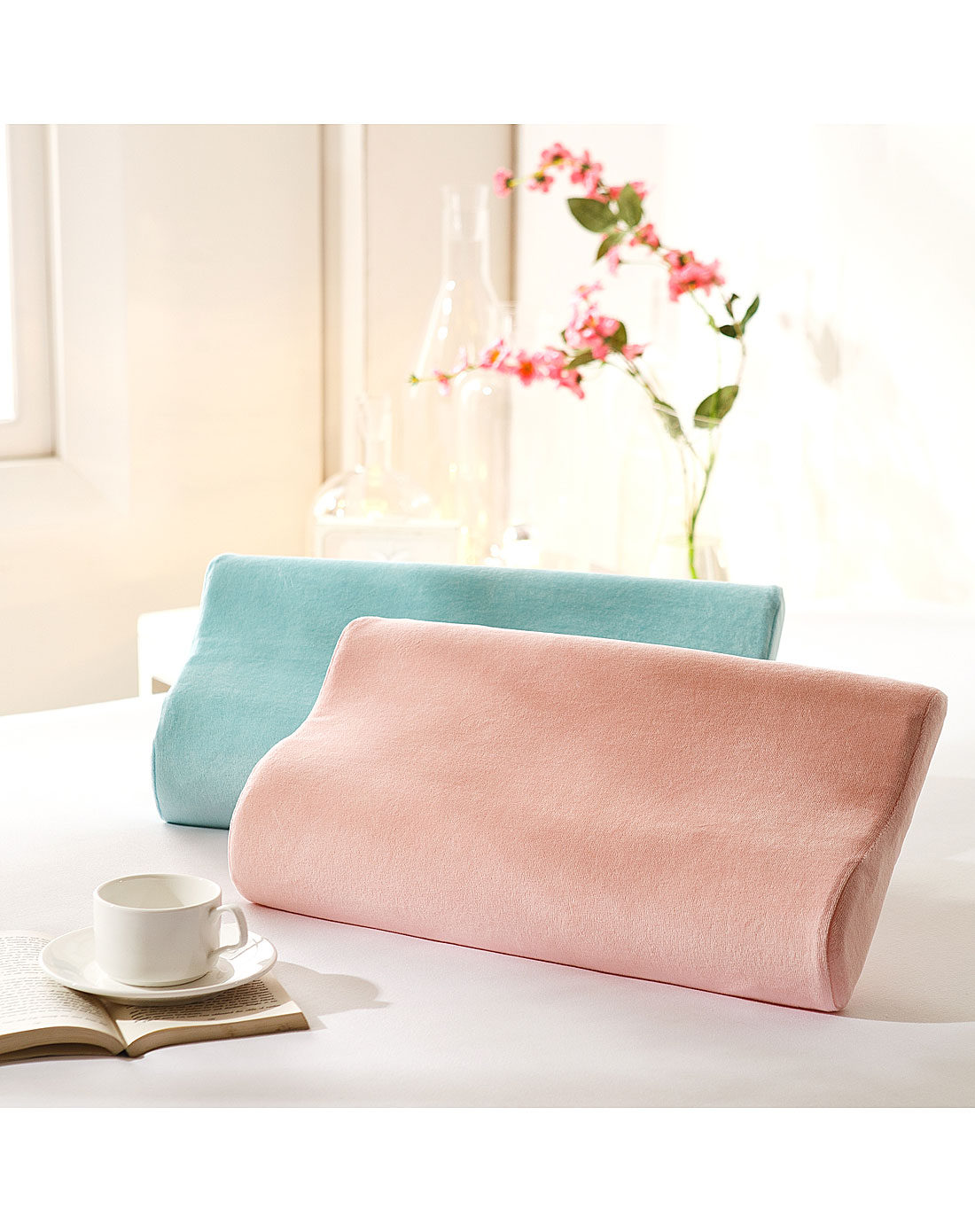 儿童慢回弹记忆枕防螨抗菌枕粉红