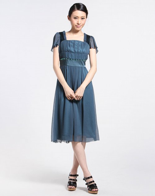 应大yingdak女装专场墨绿色优雅简约短袖连衣裙