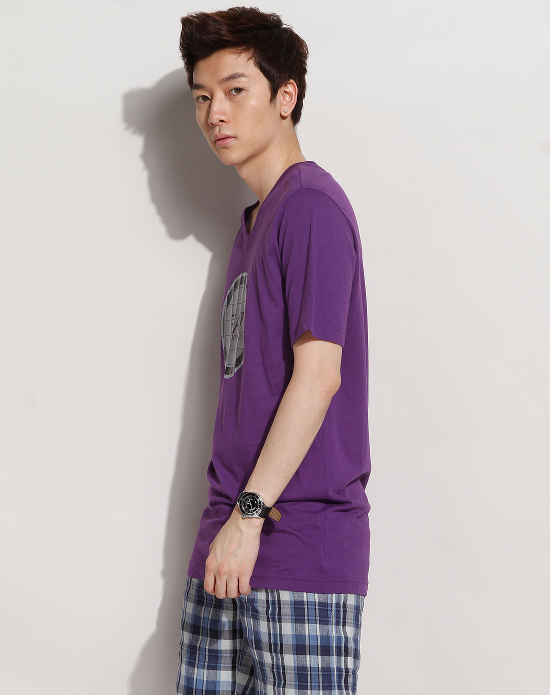 阿玛尼armani-男士ea男款紫色v领印花短袖t恤