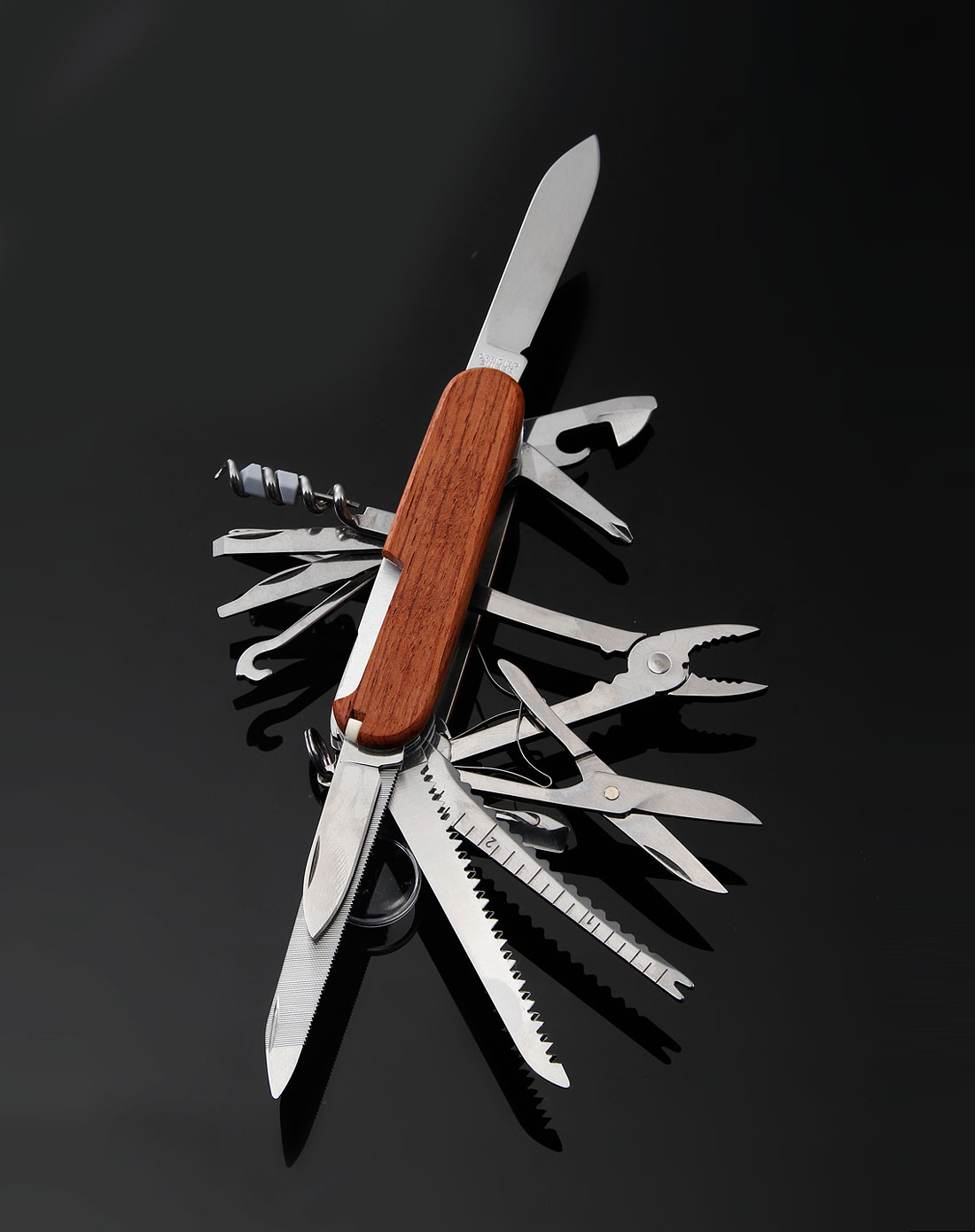 瑞士军刀victorinox棕色瑞士军刀冠军木制刀面特别版1.6794.69