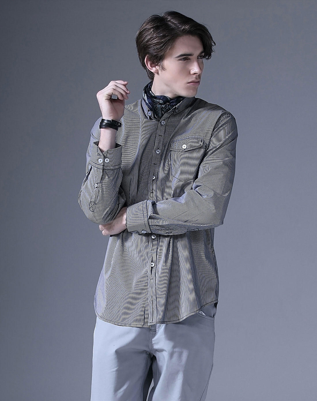 欧莱诺olomo男装专场-男黑色英伦风条纹长袖衬衫