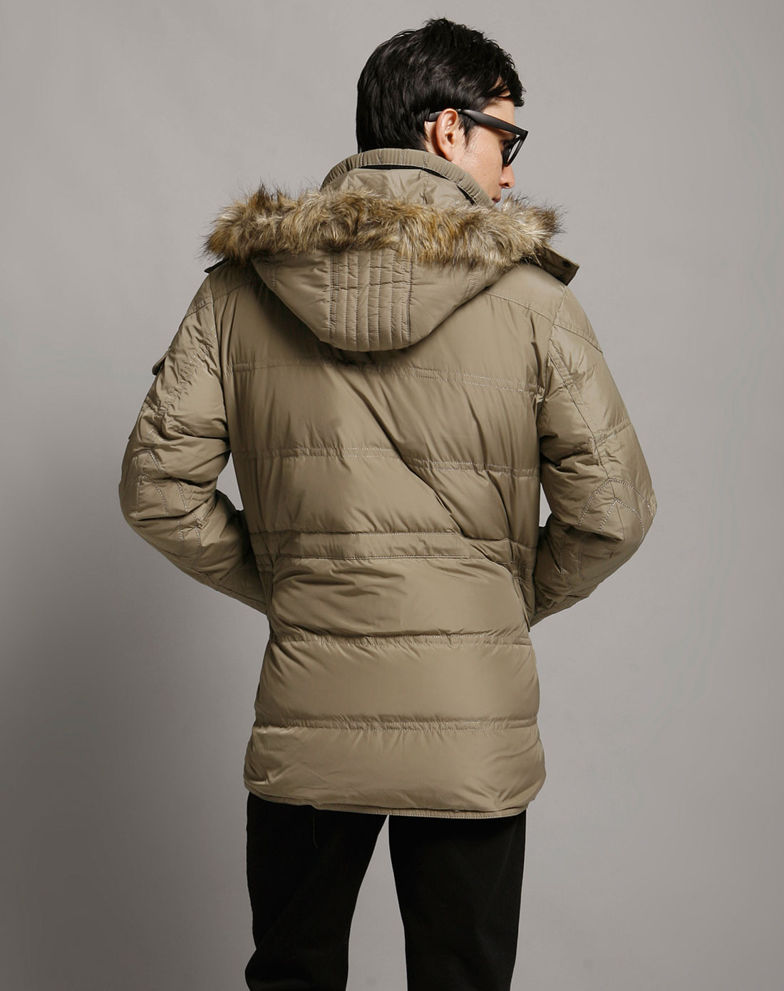 皮尔·卡丹pierre cardin羽绒服男女男款卡其色羽绒服中长款10b