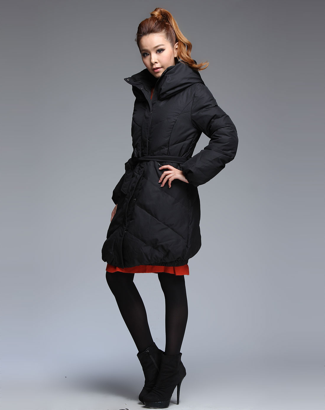 东隆donglong羽绒服专场-黑色连帽时尚长袖羽绒服