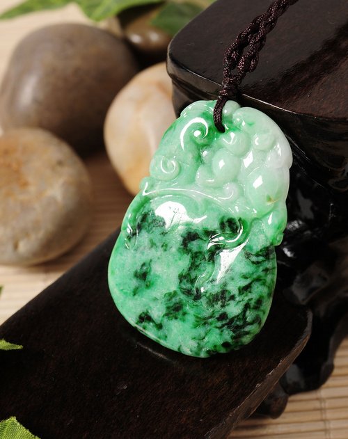 媛翠坊yuancuifang贵重专场中性天然a级翠绿色有求必应翡翠项链(附