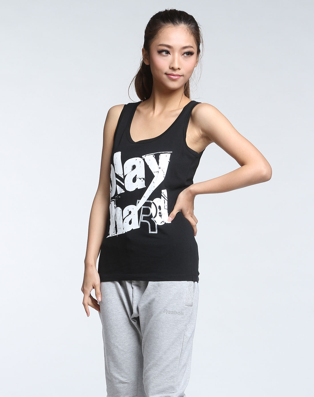 > 黑白色印字背心