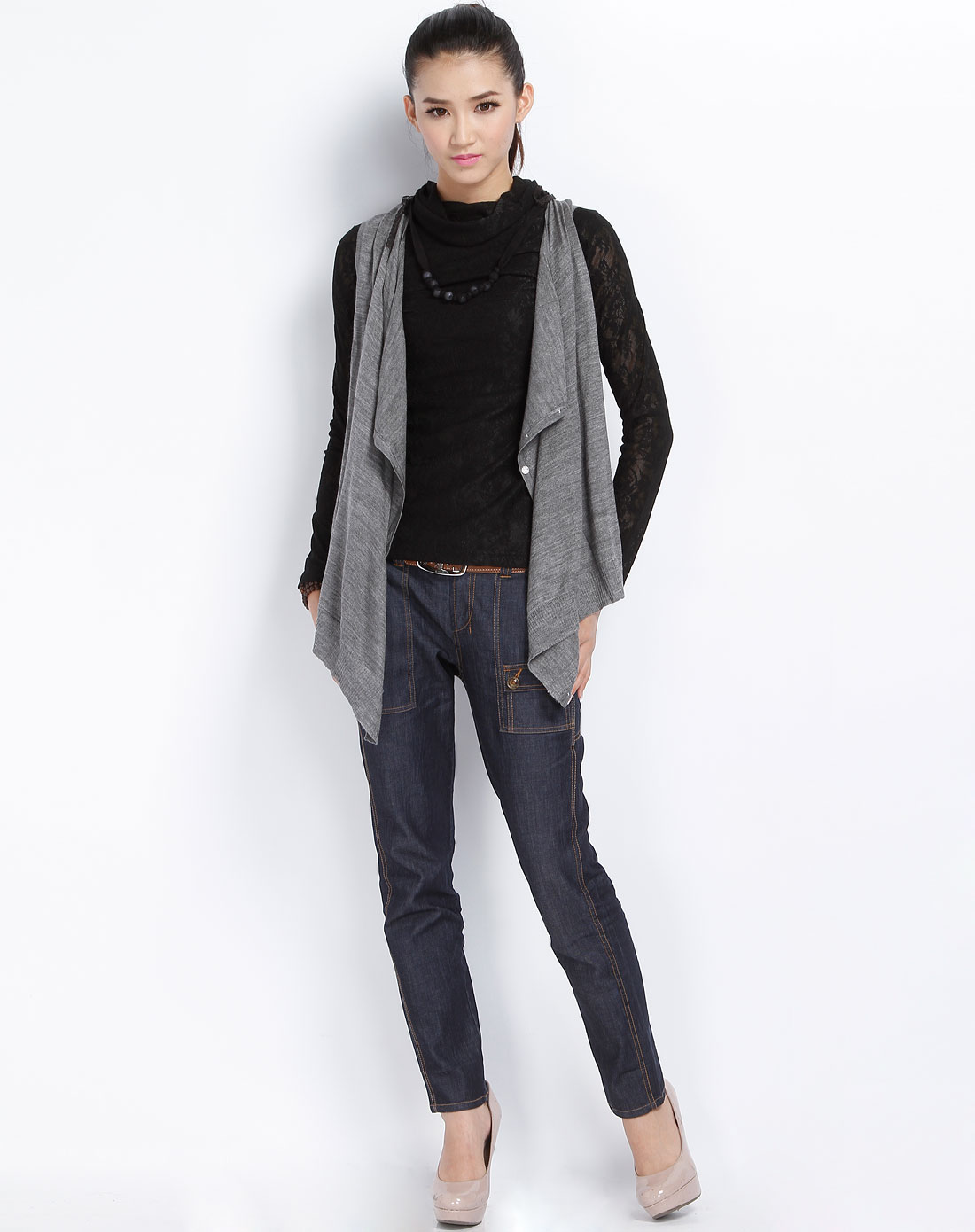 风笛女款灰色简约时尚马甲