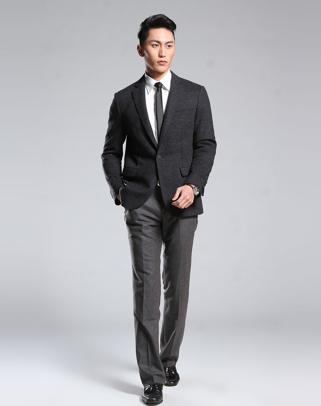 灰黑色绅士简约长袖西装外套