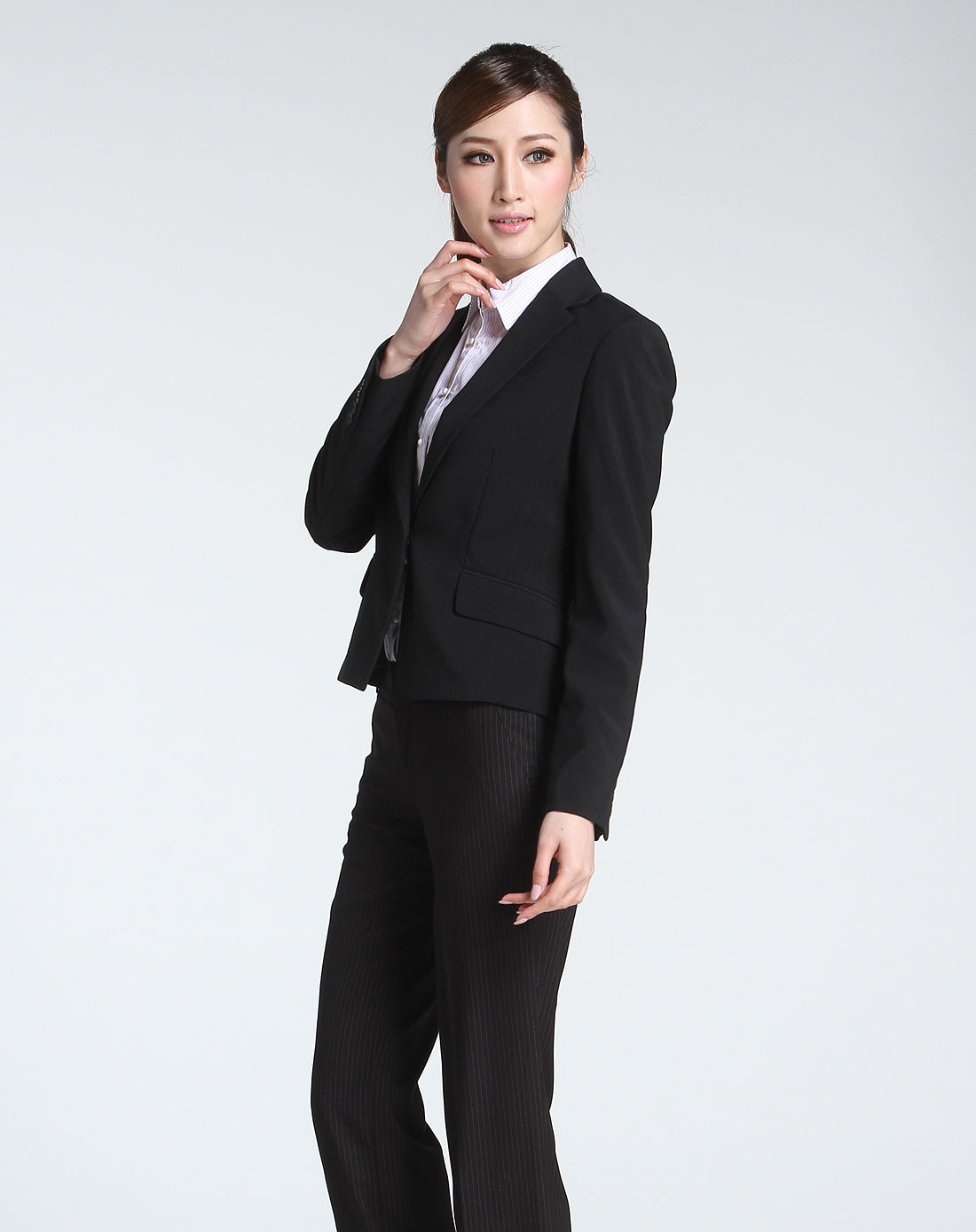 女款黑色时尚v领长袖西装