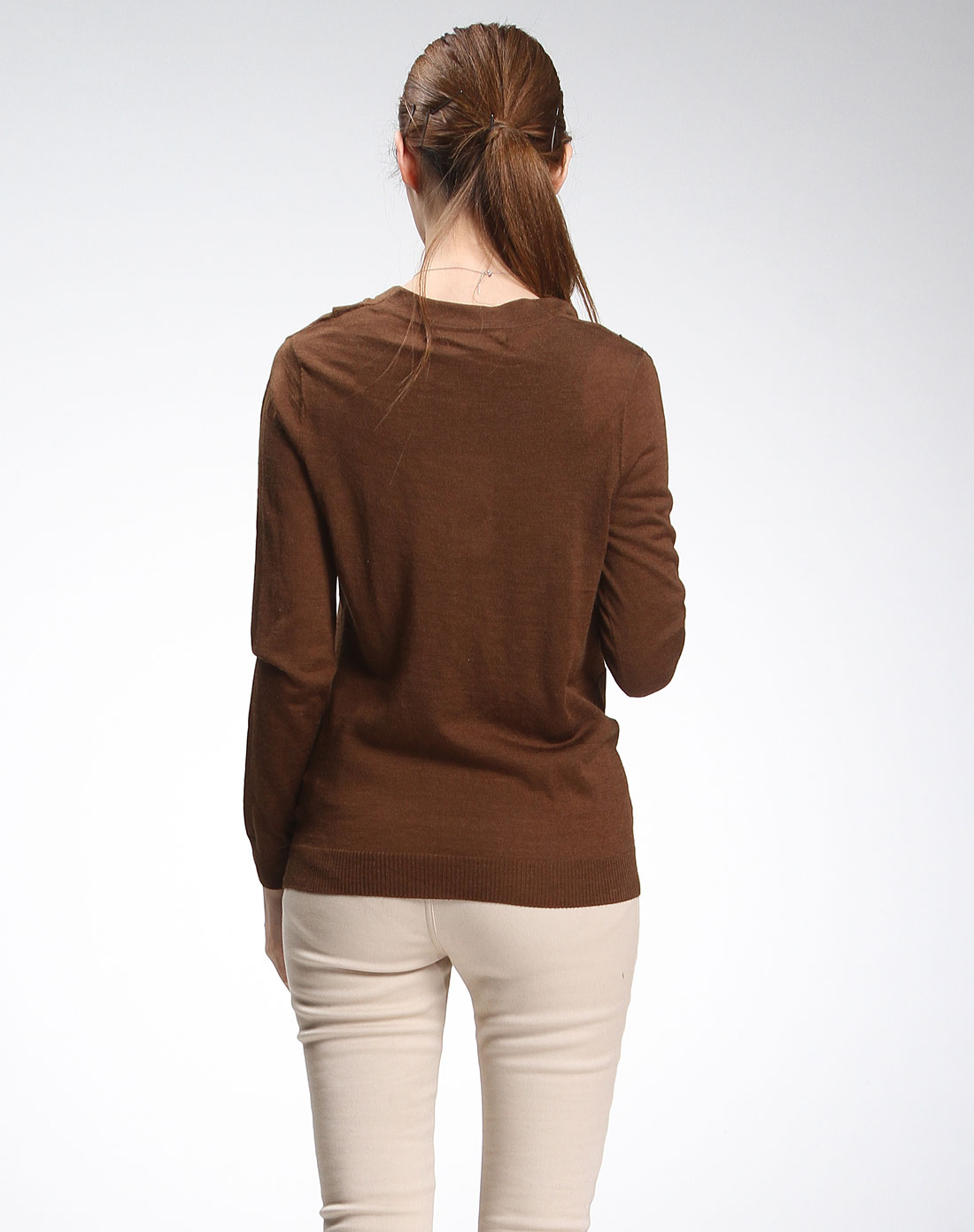 褐咖色舒适修身长袖针织衫