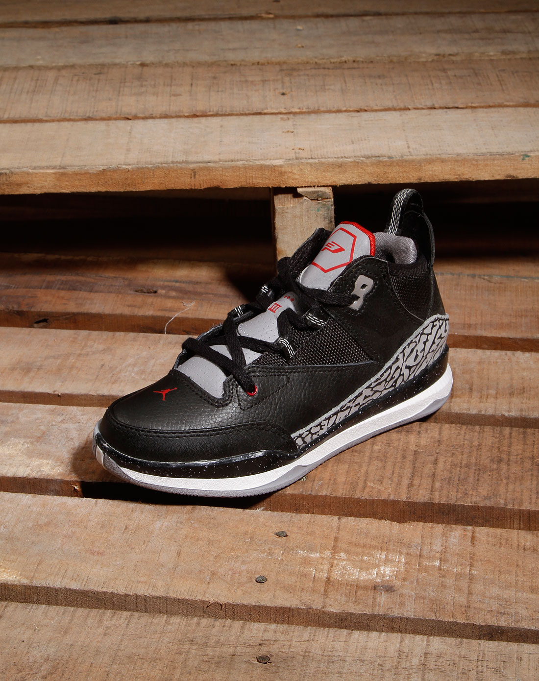 黑色jordan cp3 tribute少年篮球鞋