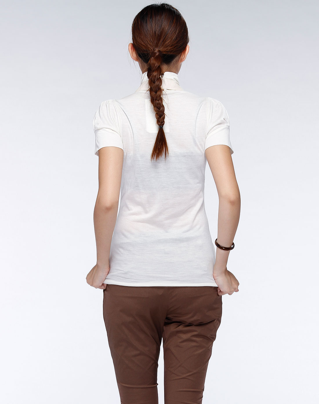 qua米白色休闲立领短袖t恤
