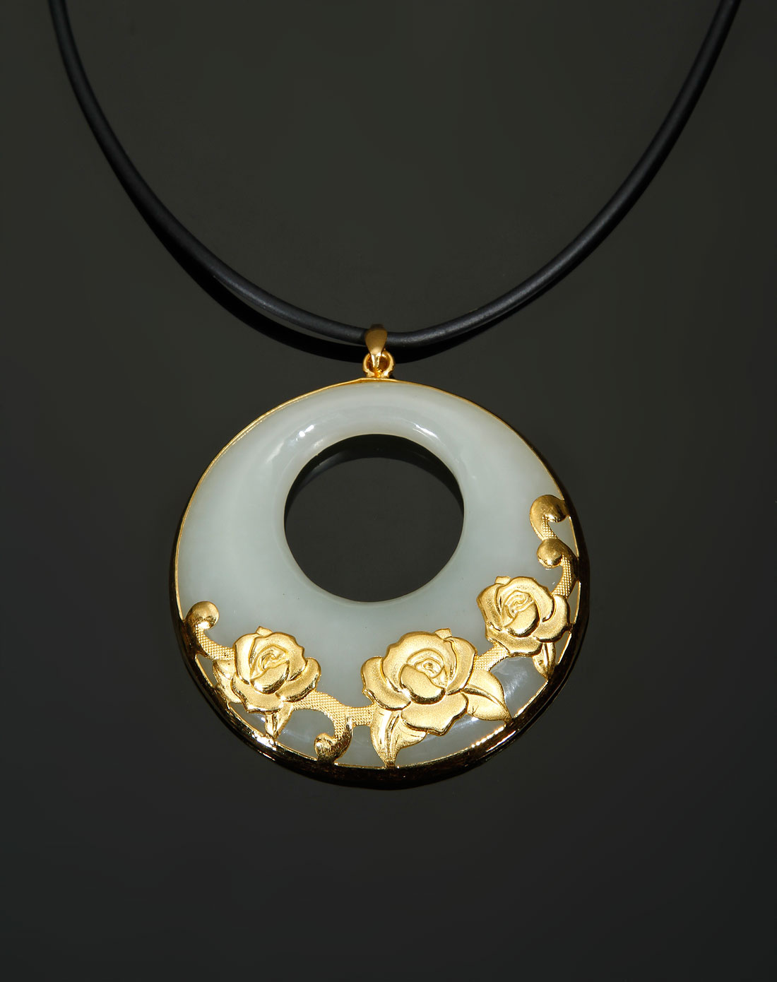 博金珠宝贵重专场白色花开富贵平安扣金镶玉挂件