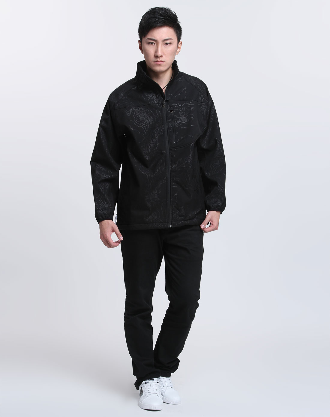 牧高笛mobigarden-男装专场男款黑色印花时尚拉链长袖外套